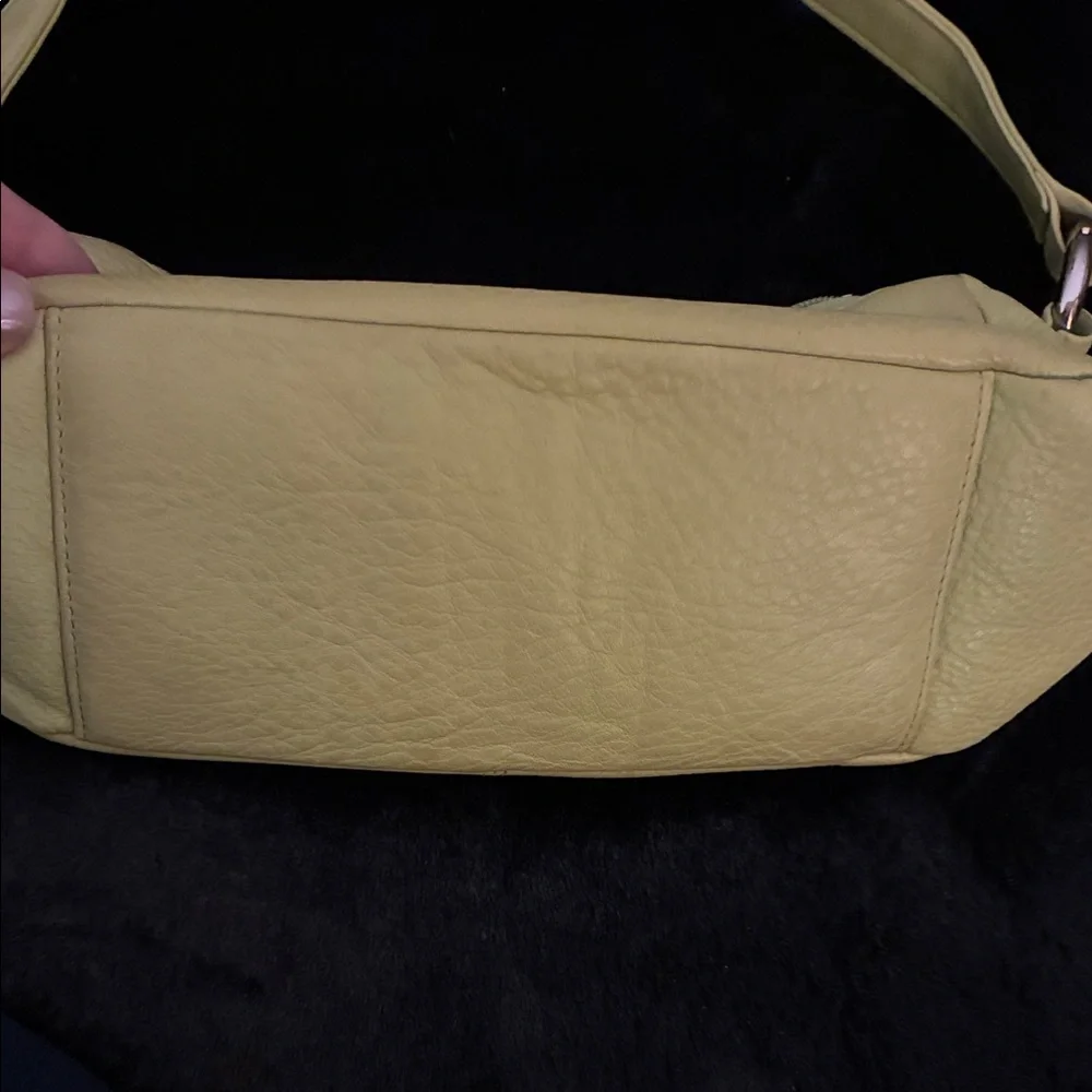 Wilsons‎ Leather Olive Shoulder Bag